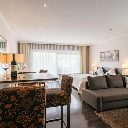 'zum Augarten' Отель 3*
