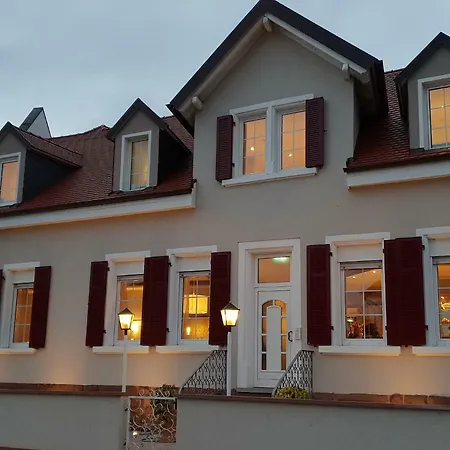 Hotel 'zum Augarten' Spira