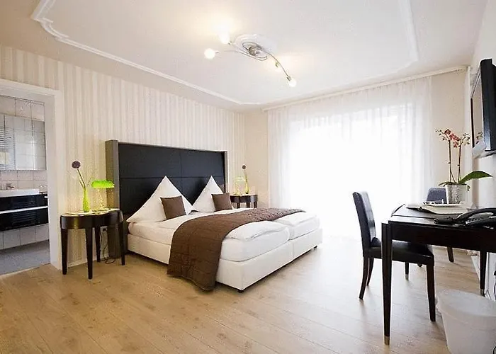 Hotel 'zum Augarten' 3*