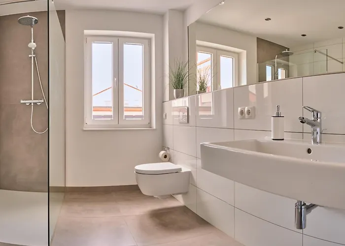 מלון 'zum Augarten' 3*